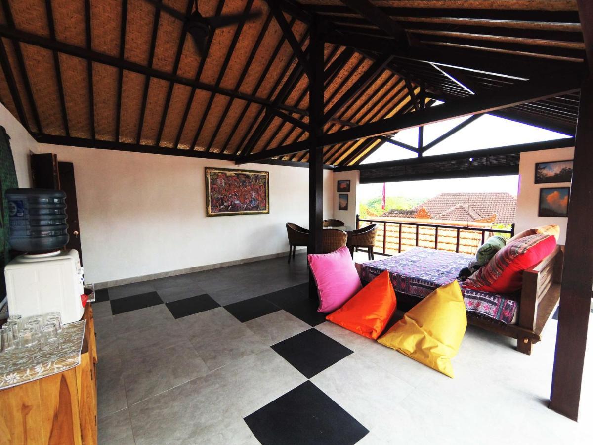 Capung Guesthouse Jimbaran  Bagian luar foto