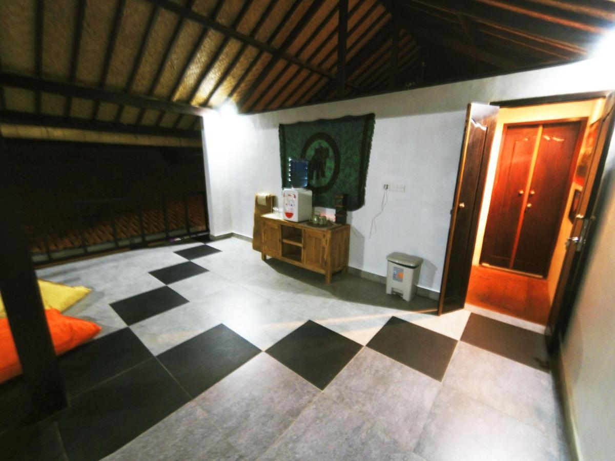 Capung Guesthouse Jimbaran  Bagian luar foto