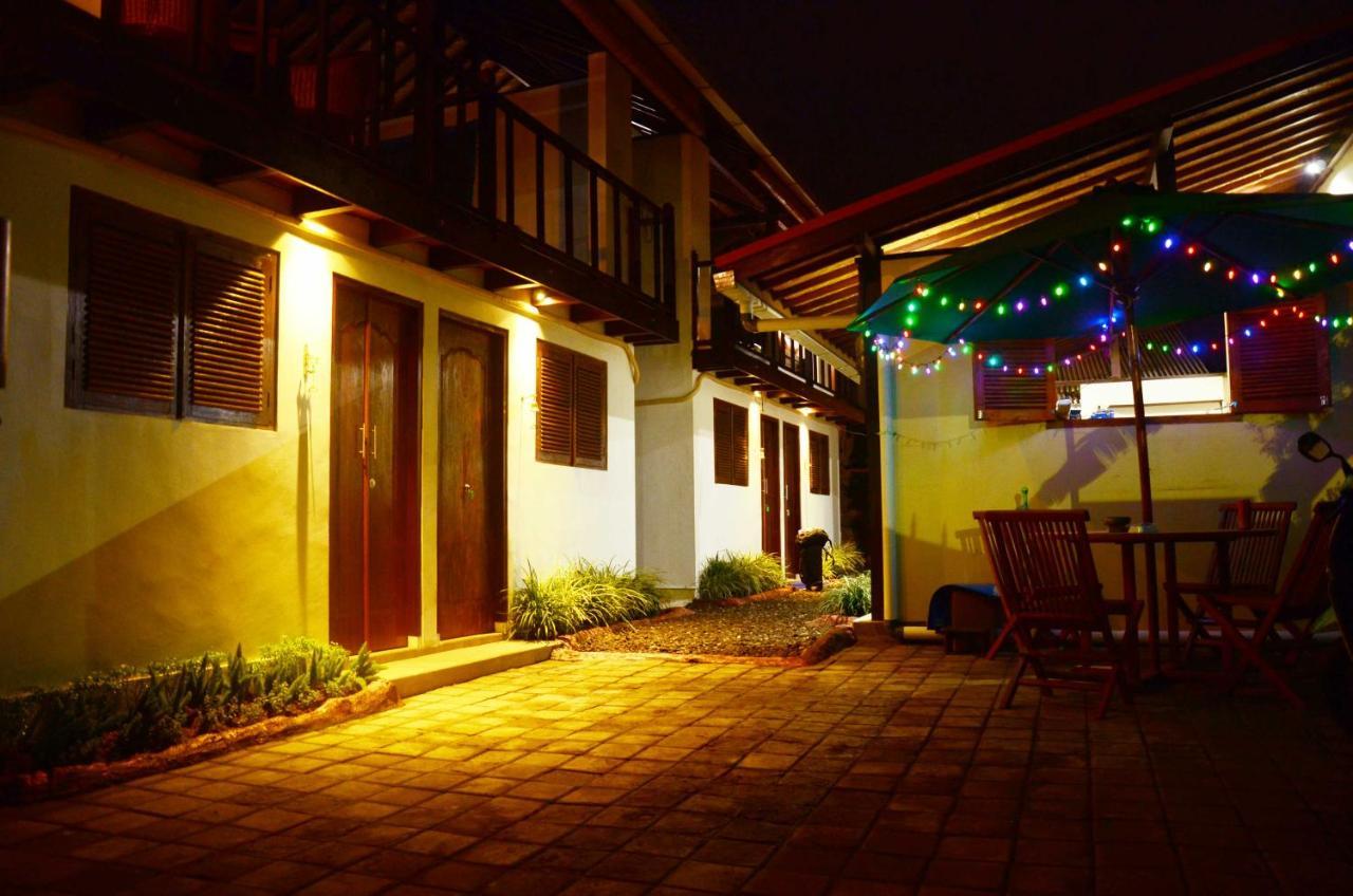Capung Guesthouse Jimbaran  Bagian luar foto